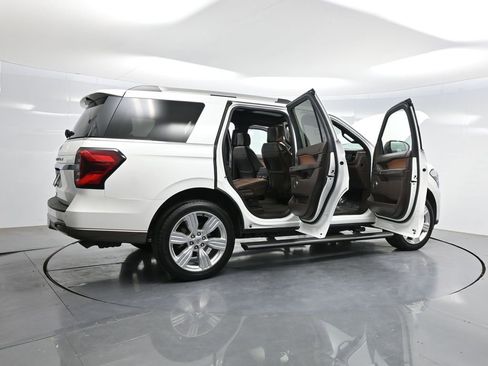 Used 2024 Ford Expedition King Ranch RWD image 5