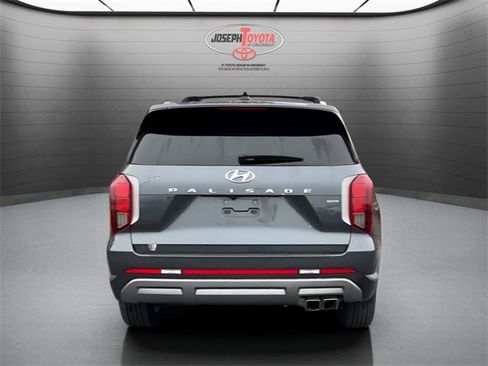 Used 2023 Hyundai Palisade SEL image 12