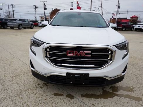 Certified 2019 GMC Terrain SLT w/ Preferred Package image 9