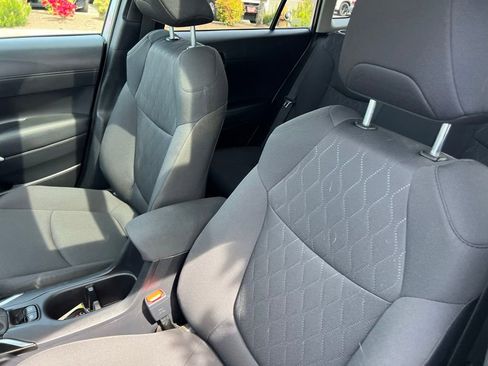 Certified 2024 Toyota Corolla Cross LE w/ Moonroof Package AWD/4WD image 14