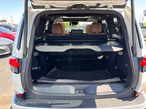 Used 2024 Lexus GX 550 w/ Accessory Package (Z1) AWD/4WD image 7