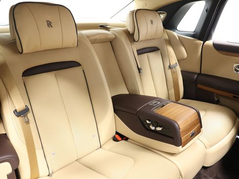 Used 2022 Rolls-Royce Ghost w/ Ghost Package AWD/4WD image 95