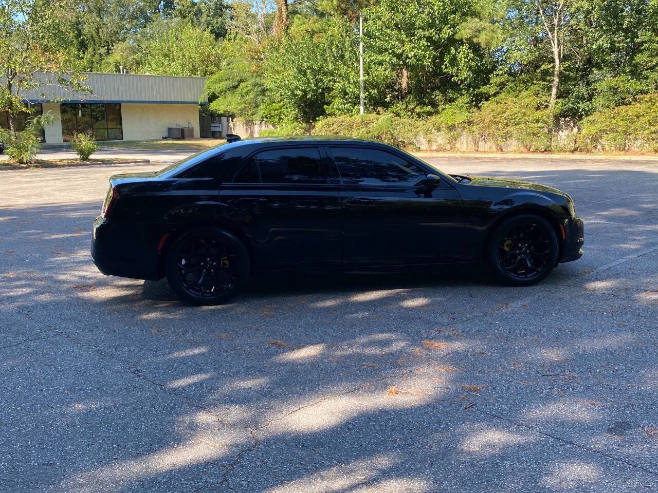 Used 2019 Chrysler 300 S RWD image 4