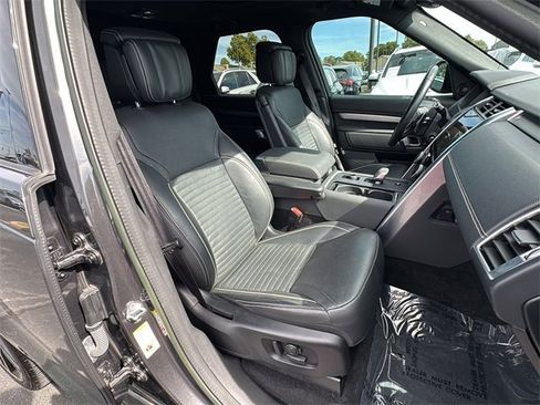 Used 2023 Land Rover Discovery HSE R-Dynamic image 28