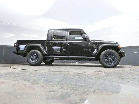 New 2026 Jeep Gladiator Sport AWD/4WD image 45