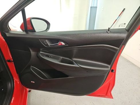 Used 2017 Chevrolet Cruze Premier FWD image 33