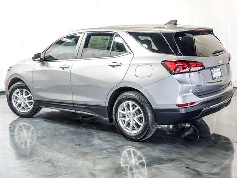 Certified 2024 Chevrolet Equinox LT FWD image 9