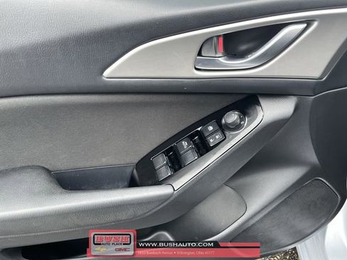 Used 2017 MAZDA MAZDA3 Sport w/ Preferred Equipment Package image 23