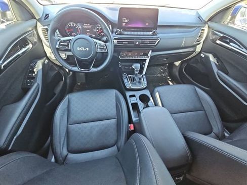 Used 2023 Kia Seltos SX w/ SX Sunroof Package image 14