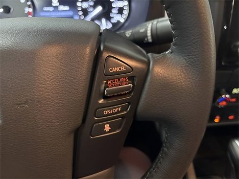 Used 2022 Nissan Frontier SV w/ Technology Package image 11