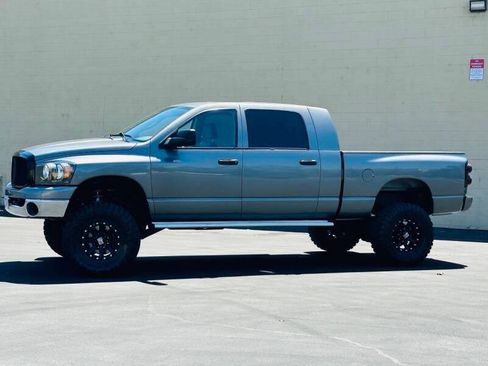 Used 2007 Dodge Ram 1500 Truck SLT AWD/4WD image 4