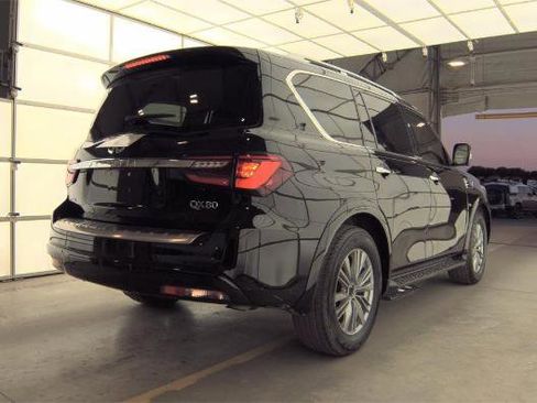 Used 2020 INFINITI QX80 Luxe image 2