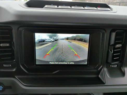 Used 2022 Ford Bronco 4-Door w/ Sasquatch Package image 17