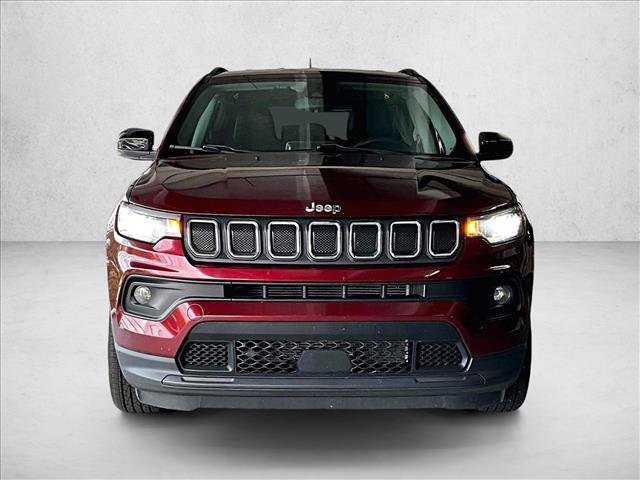 Used 2022 Jeep Compass Latitude FWD image 3