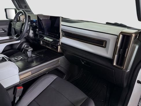 Used 2025 GMC Hummer EV 2X AWD/4WD image 29