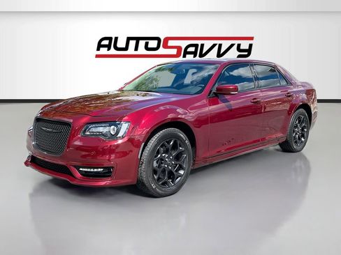 Used 2023 Chrysler 300 Touring L w/ Popular Equipment Group AWD/4WD image 3
