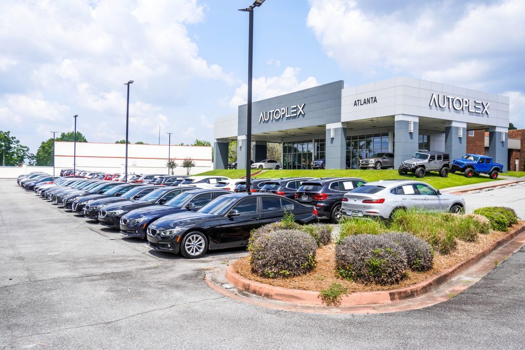 Used 2022 Cadillac XT6 Premium Luxury w/ Technology Package FWD image 33