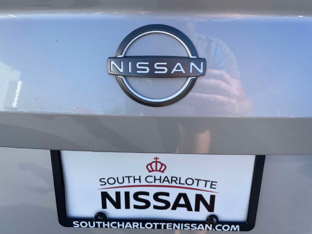 Used 2024 Nissan Altima 2.5 SV w/ SV Premium Package FWD image 13