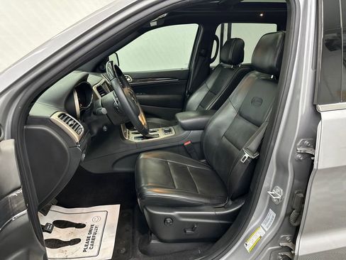 Used 2016 Jeep Grand Cherokee Overland image 9
