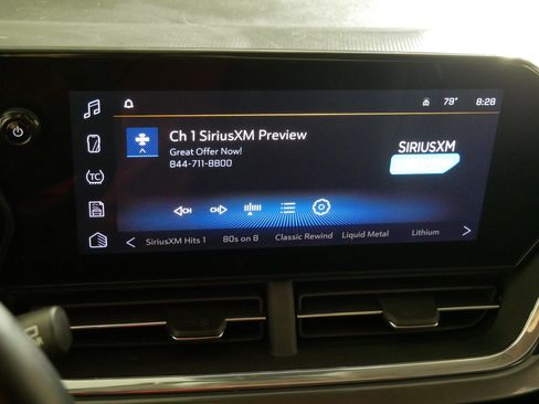 Used 2024 Chevrolet Trax ACTIV w/ Driver Confidence Package FWD image 22