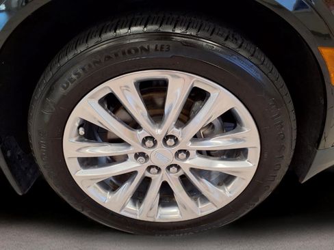 Used 2018 Cadillac XT5 Platinum w/ Driver Assist Package AWD/4WD image 8