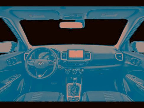 Used 2023 Hyundai Venue Limited FWD image 5