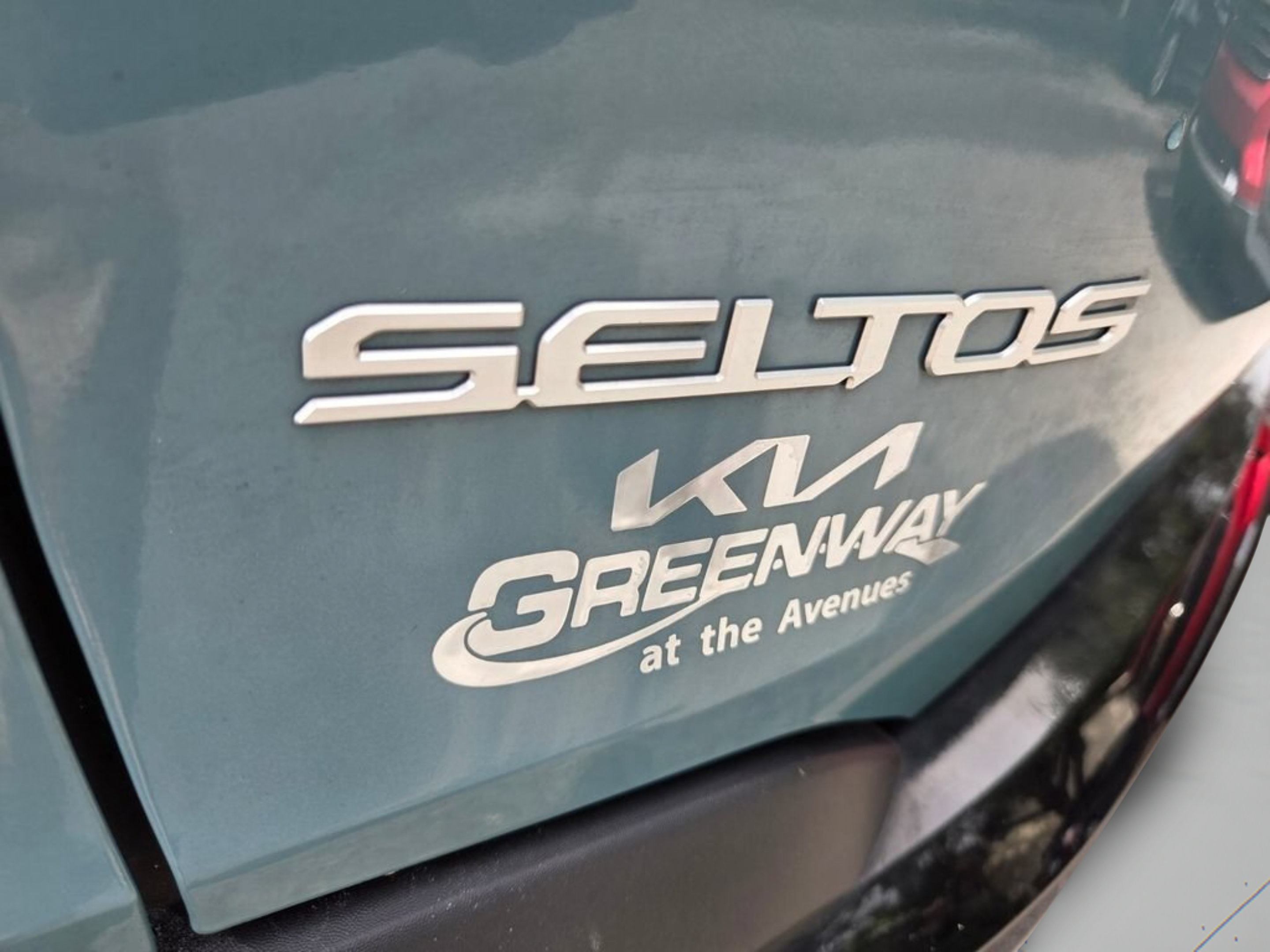 Certified 2025 Kia Seltos S FWD image 30