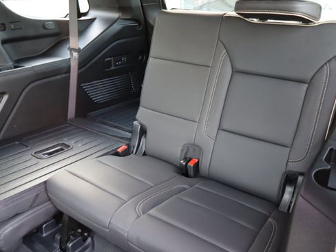 Used 2025 Chevrolet Tahoe Premier image 34