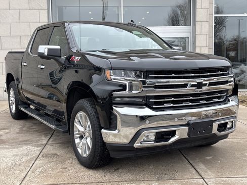 Used 2022 Chevrolet Silverado 1500 LTZ w/ LTZ Premium Package image 2