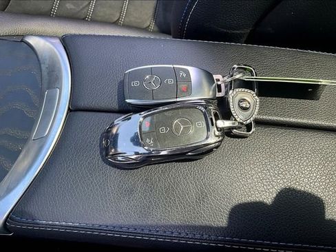 Used 2021 Mercedes-Benz C 300 4MATIC Sedan image 35