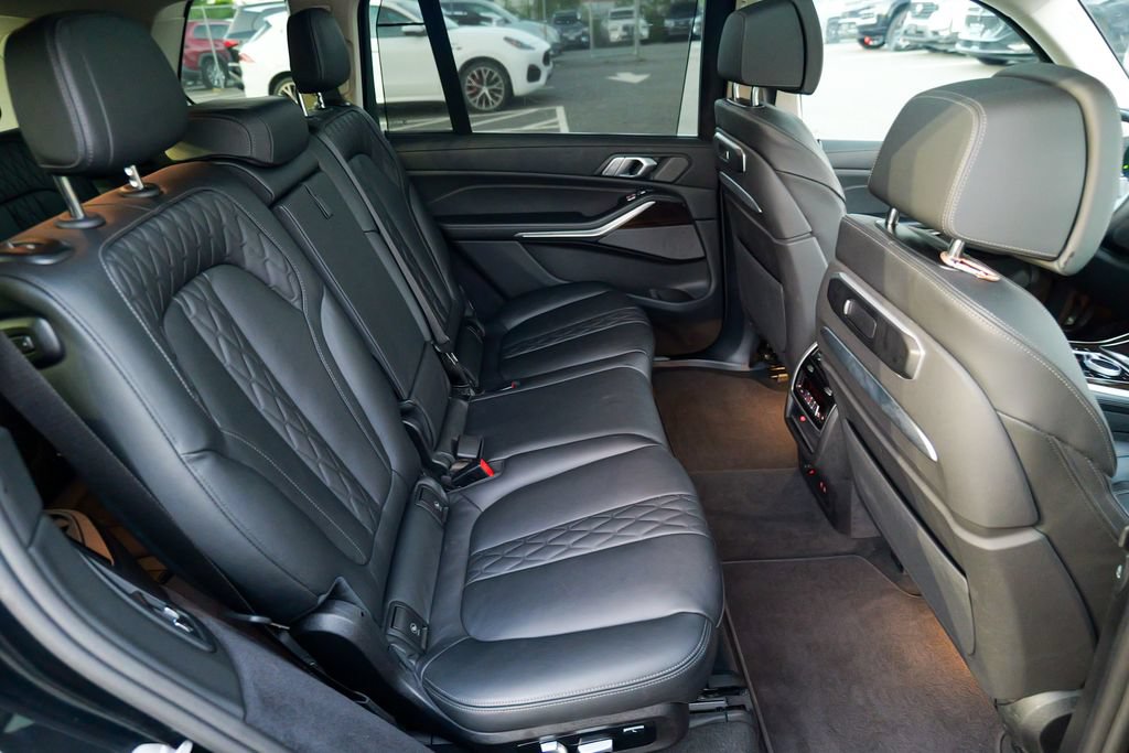Used 2026 BMW X7 xDrive40i AWD/4WD image 30