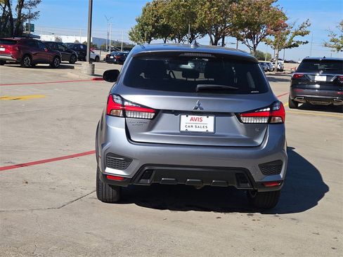 Used 2025 Mitsubishi Outlander Sport SE image 5