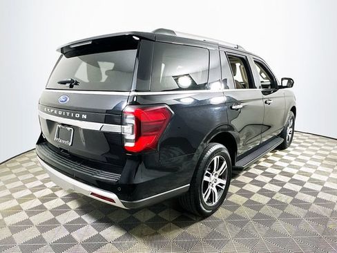 Used 2024 Ford Expedition Limited RWD image 3