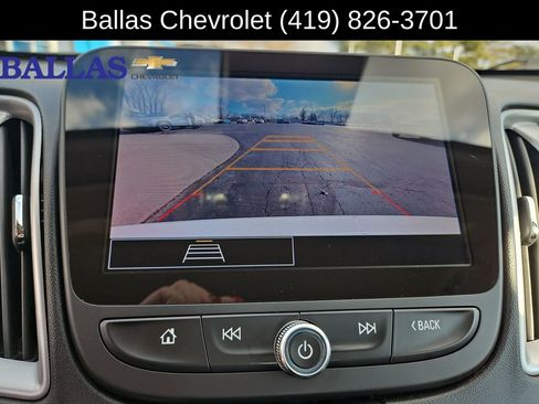 Used 2024 Chevrolet Malibu LT FWD image 15