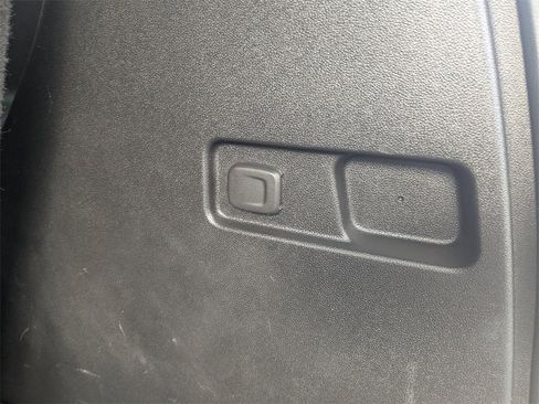 Used 2018 GMC Acadia Denali w/ Technology Package image 17