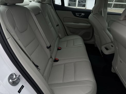 Used 2024 Volvo S60 B5 Plus w/ Climate Package image 28
