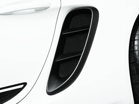 Used 2025 Porsche 718 Cayman RWD image 52