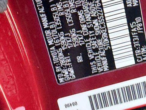 Certified 2025 Toyota Sienna LE image 27