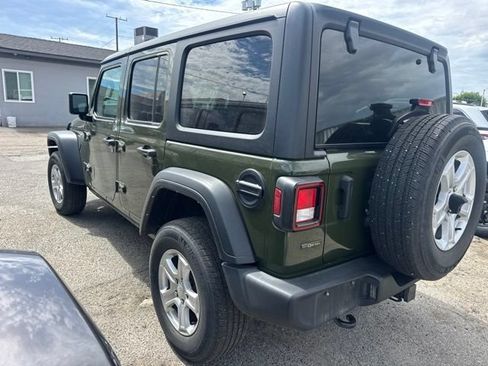 Used 2022 Jeep Wrangler Unlimited Sport AWD/4WD image 8