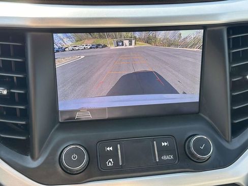 Used 2020 GMC Acadia SLT image 22
