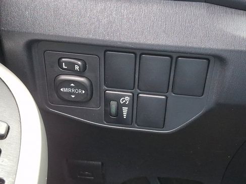 Used 2014 Toyota Prius Two FWD image 22