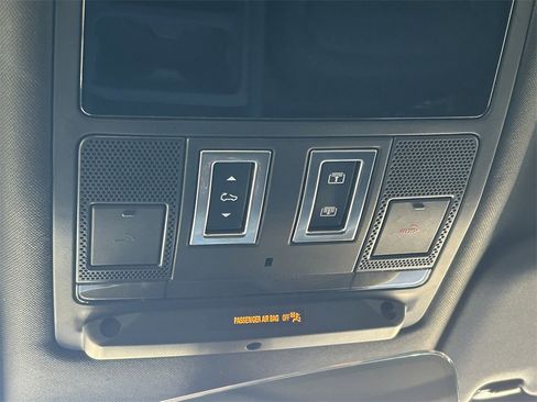 Used 2024 Land Rover Defender 130 Outbound image 18