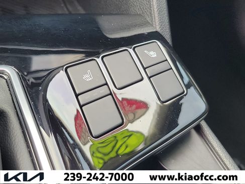 Certified 2024 Kia Sportage EX FWD image 33
