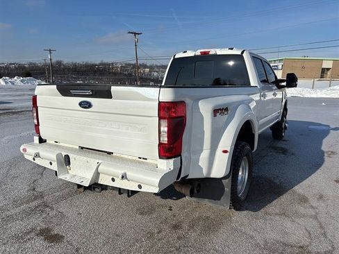 Certified 2020 Ford F350 Lariat w/ Lariat Value Package image 4