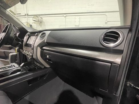 Used 2014 Toyota Tundra SR5 image 13