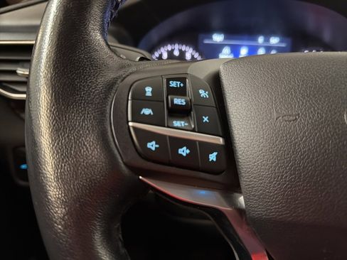 Used 2020 Ford Explorer Limited image 23