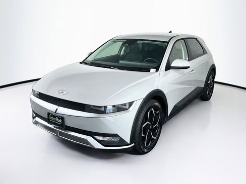 Used 2024 Hyundai Ioniq 5 SEL RWD image 3