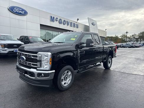 New 2026 Ford F350 XLT w/ FX4 Off-Road Package image 2