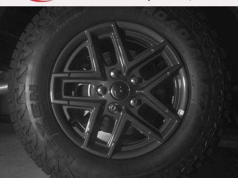 Used 2017 Jeep Grand Cherokee Limited RWD image 12