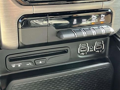 Used 2019 RAM 1500 Limited AWD/4WD image 25